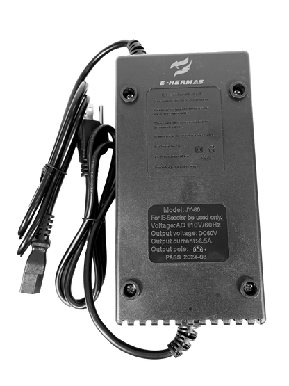 Cargador para triciclo de carga 60V-32AH - E-Hermas